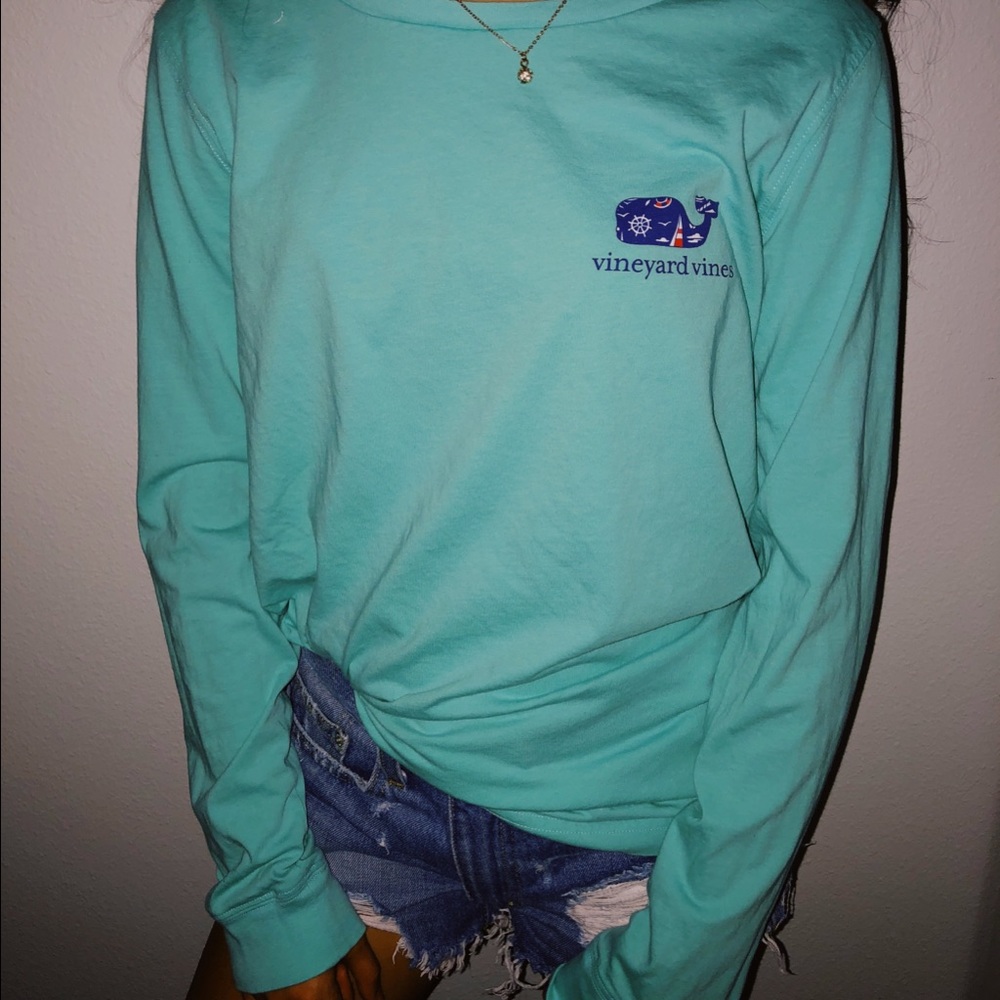 Vineyard Vines women’s long sleeve
